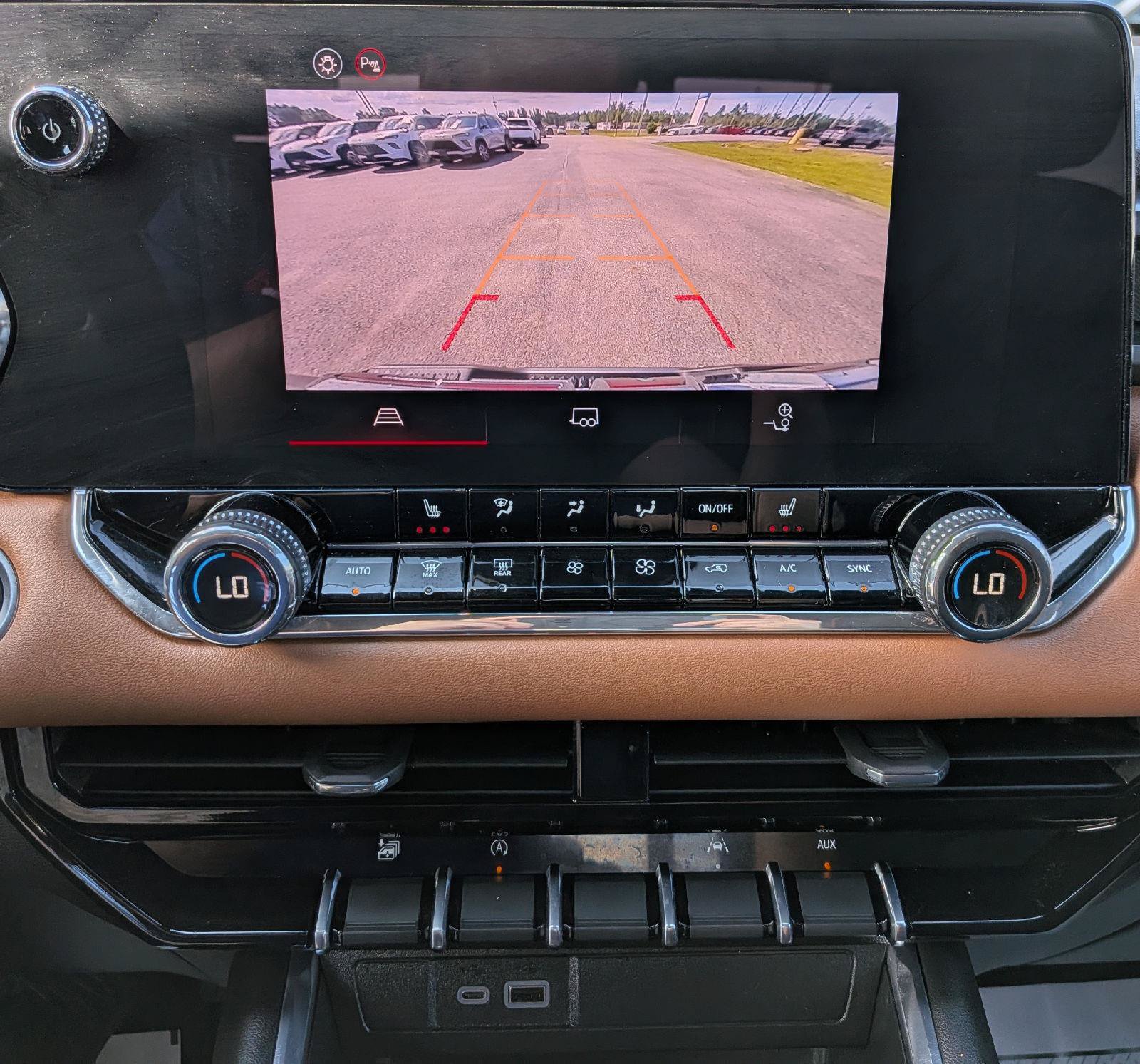 Used 2026 GMC Canyon AT4 AWD/4WD image 17