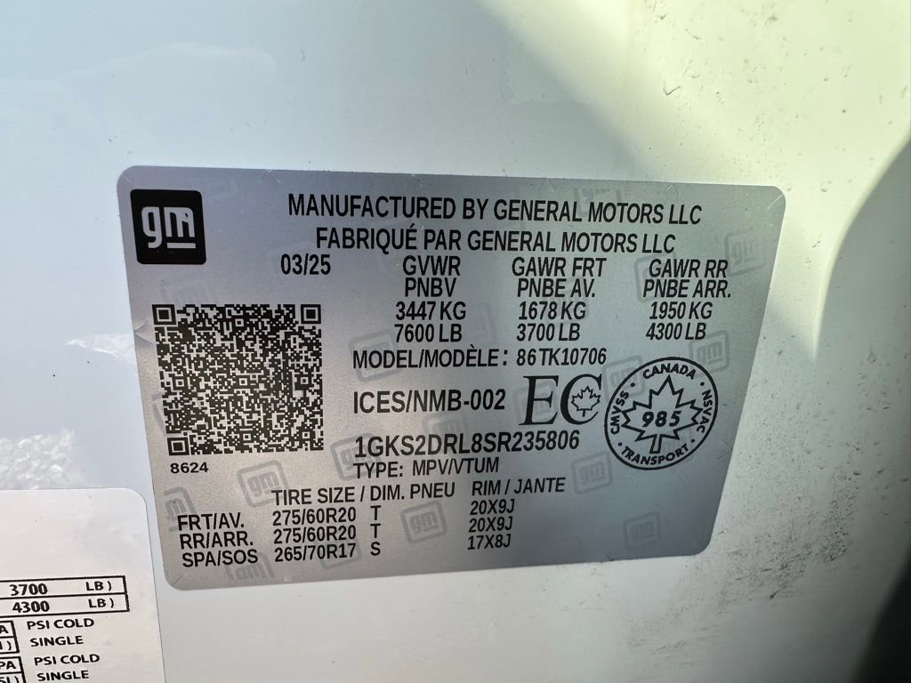 Used 2025 GMC Yukon Denali w/ Sun & Power Step Package image 30