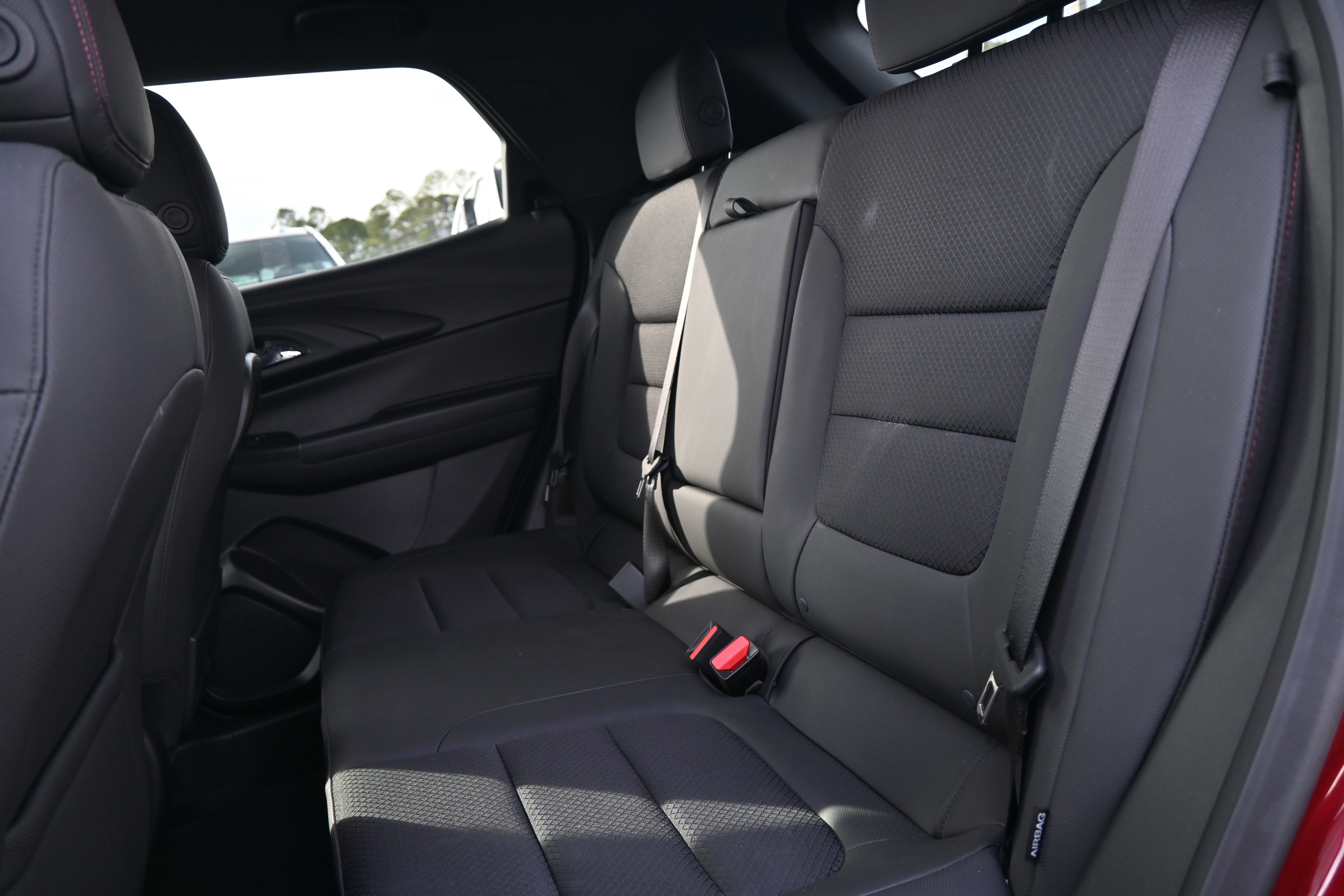 Used 2023 Chevrolet TrailBlazer RS image 30