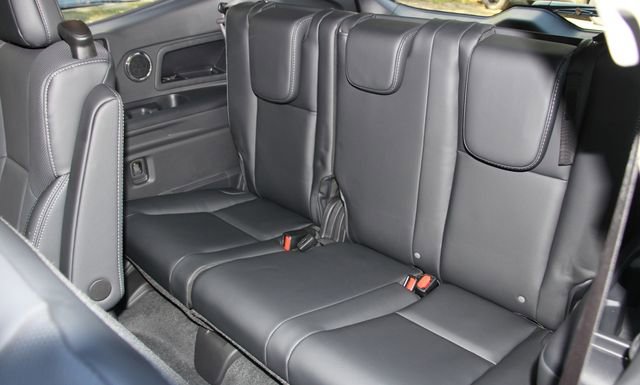 New 2025 Subaru Ascent Limited image 12