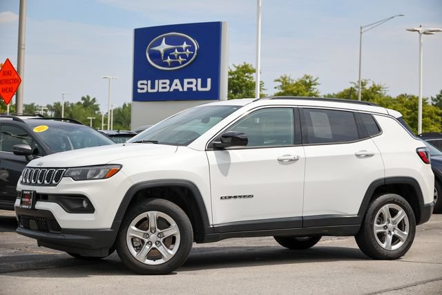 Used 2023 Jeep Compass Latitude w/ Convenience Group AWD/4WD image 2