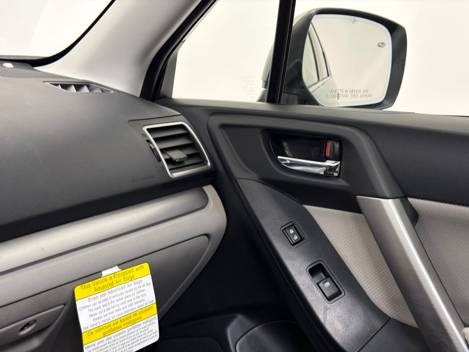 Used 2016 Subaru Forester 2.5i Touring w/ Eyesight & Navigation System AWD/4WD image 33