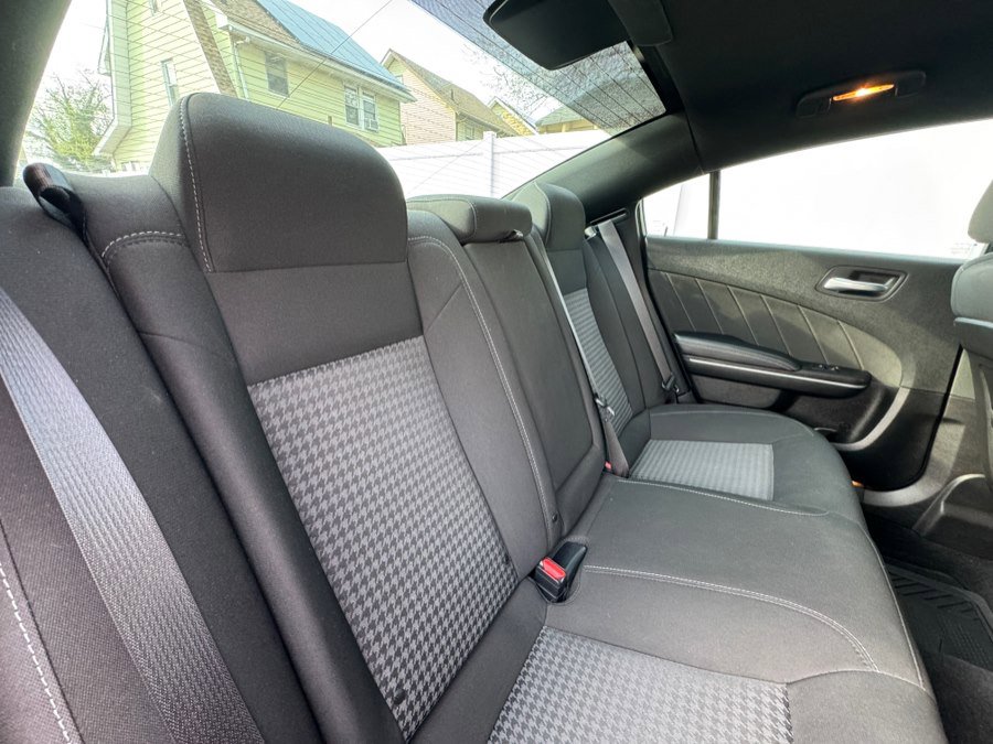 Used 2022 Dodge Charger GT image 34