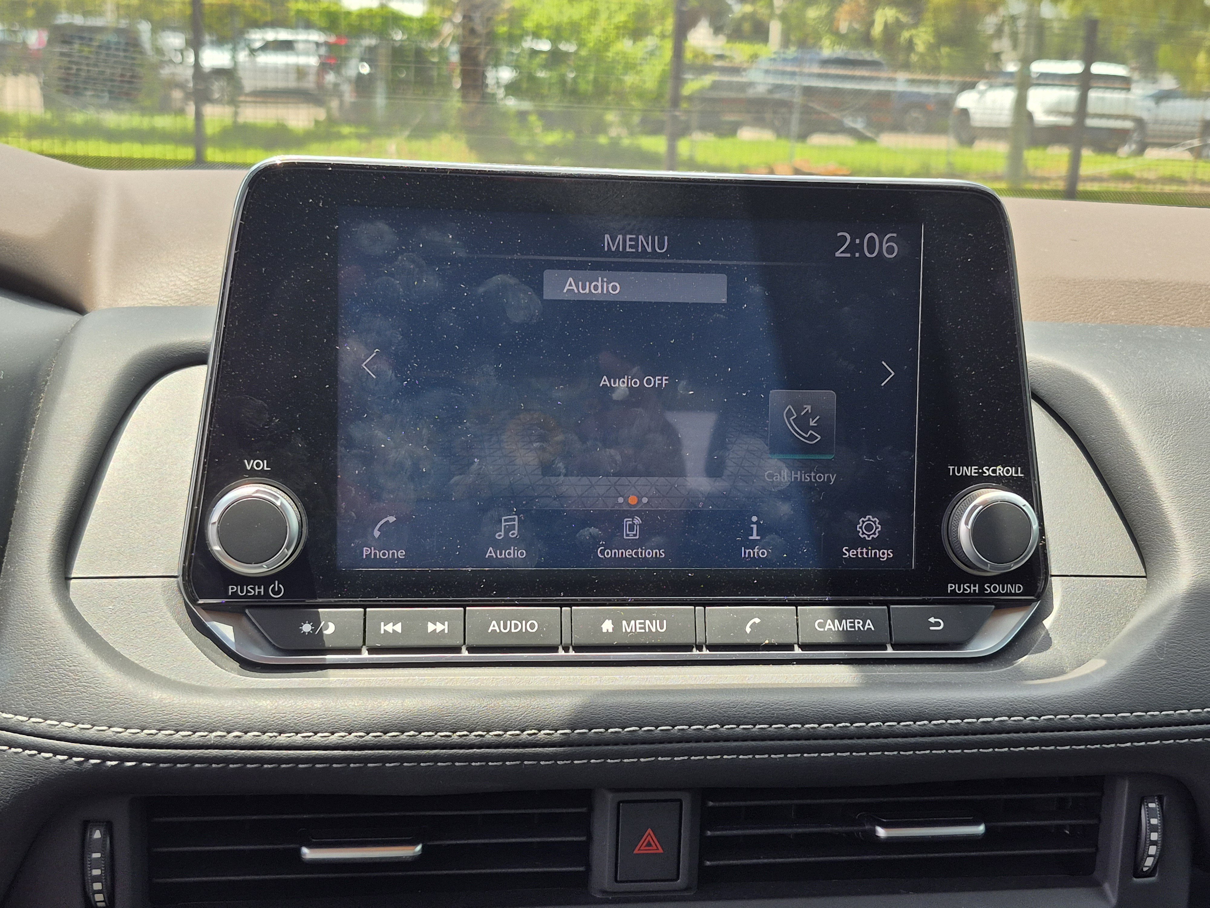 Used 2022 Nissan Rogue S FWD image 27