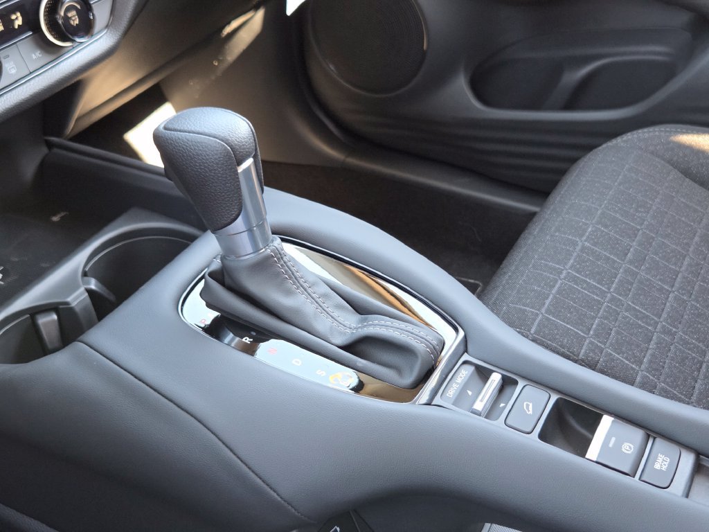 New 2027 Honda HR-V LX image 32
