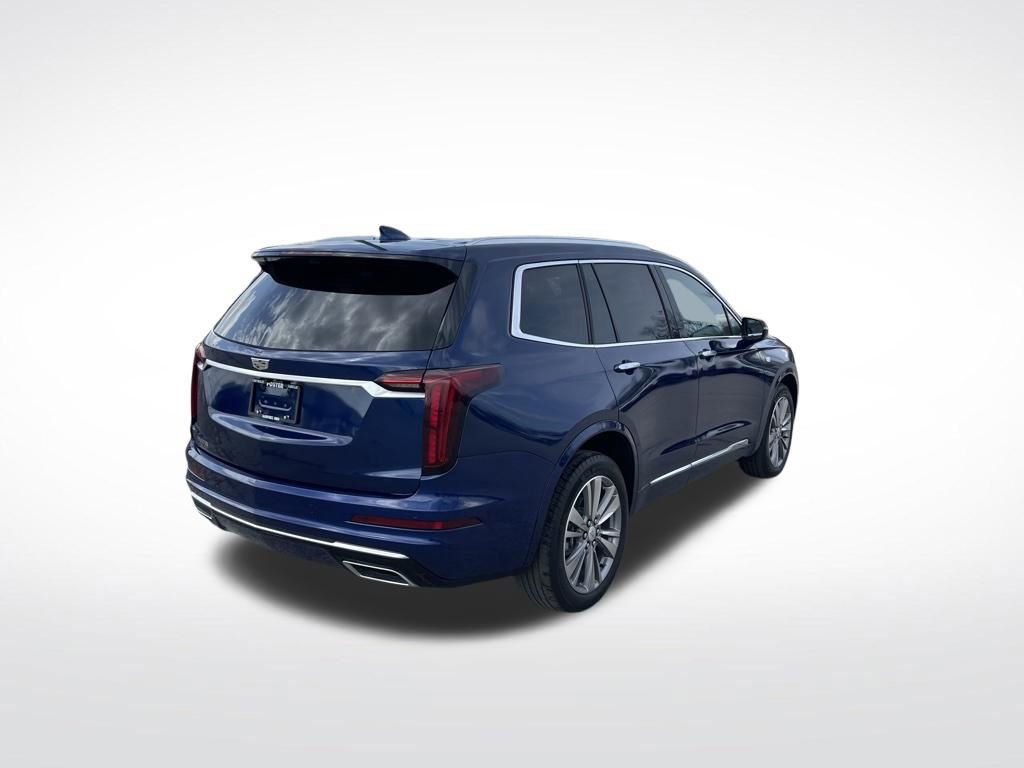 Used 2025 Cadillac XT6 Premium Luxury image 5