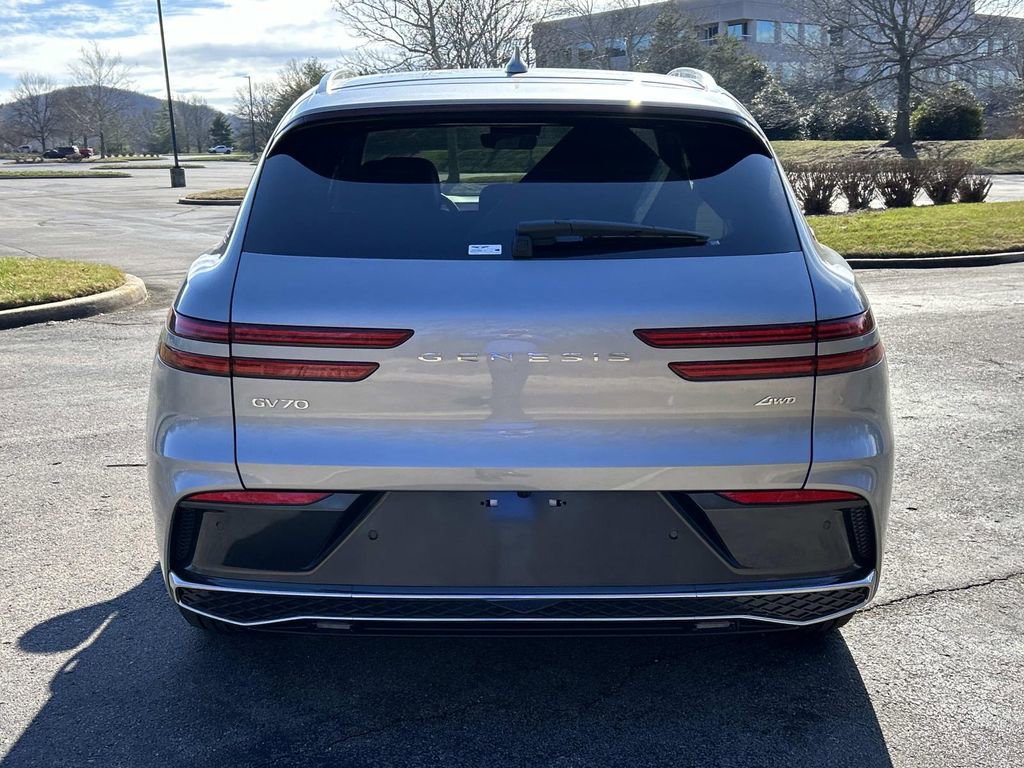 New 2026 Genesis GV70 2.5T Advanced image 6