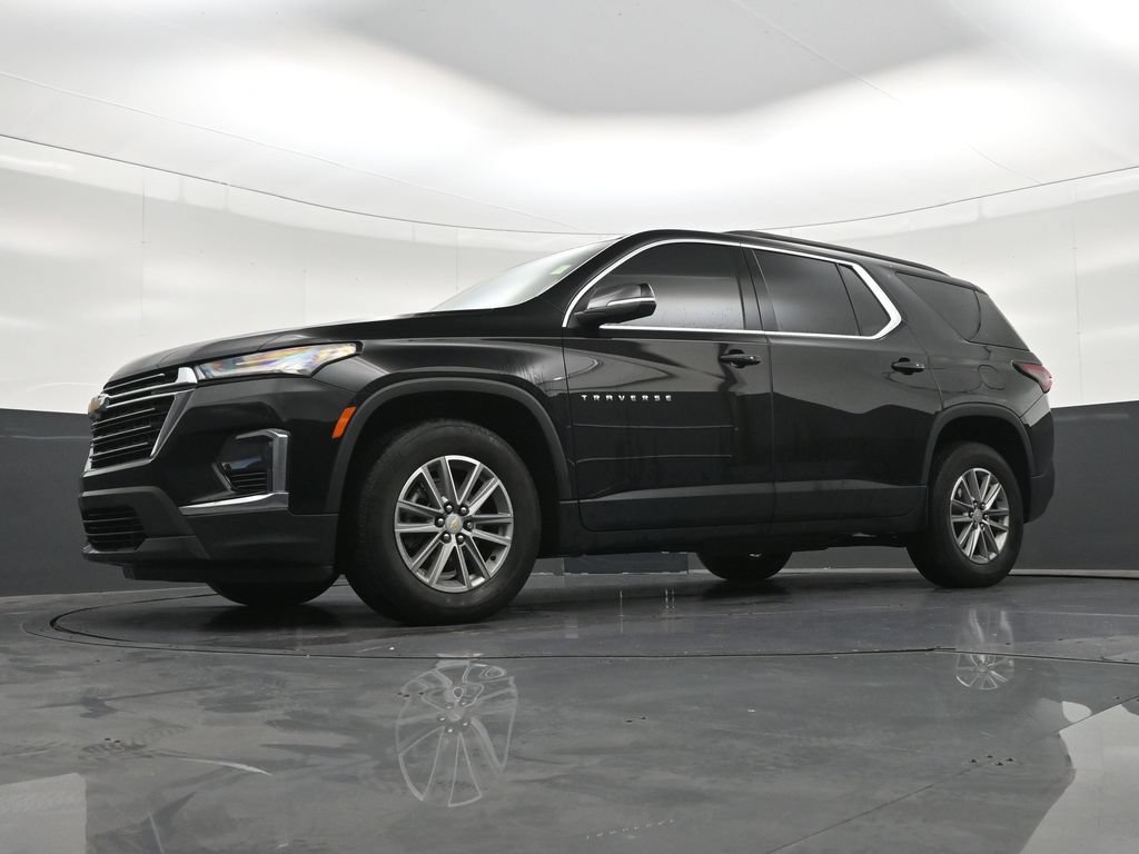 Used 2023 Chevrolet Traverse LT FWD image 24