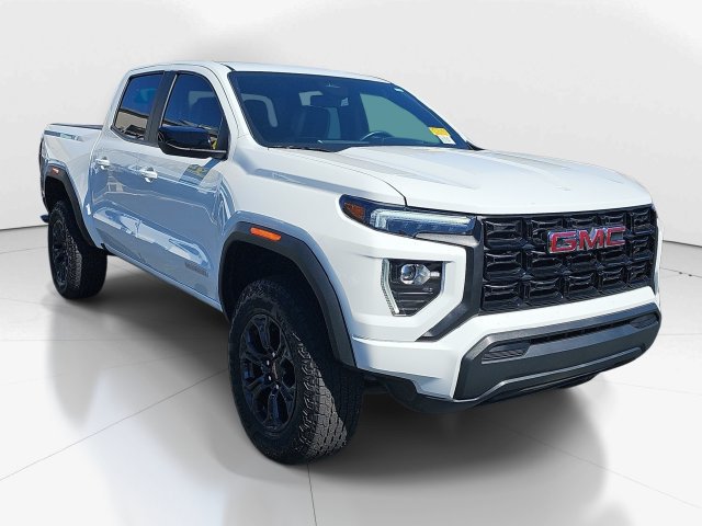 Used 2025 GMC Canyon Elevation