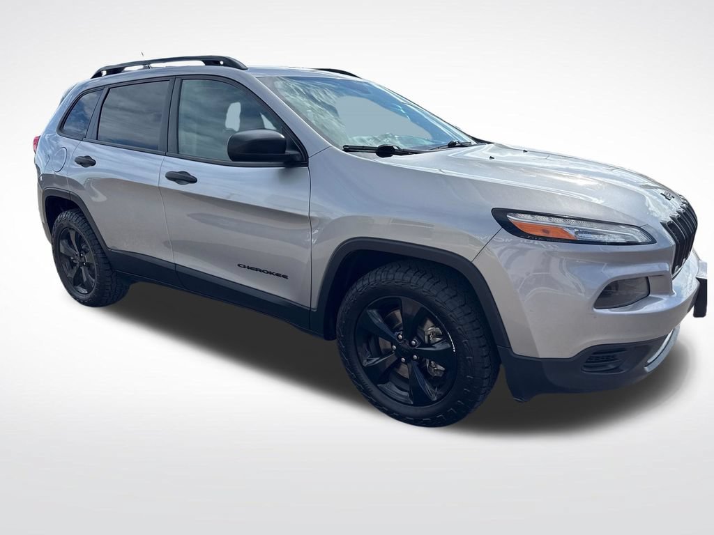 Used 2017 Jeep Cherokee Sport AWD/4WD image 7