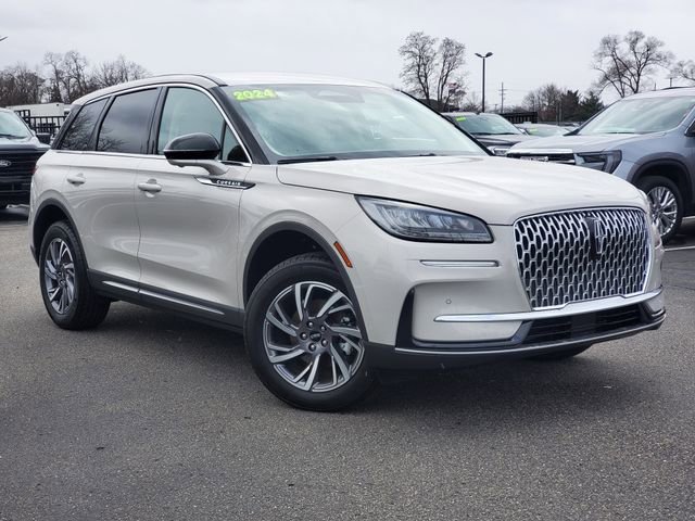 Certified 2024 Lincoln Corsair AWD w/ Equipment Group 101A image 31