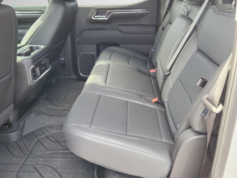 Certified 2024 Chevrolet Silverado 1500 LTZ image 8