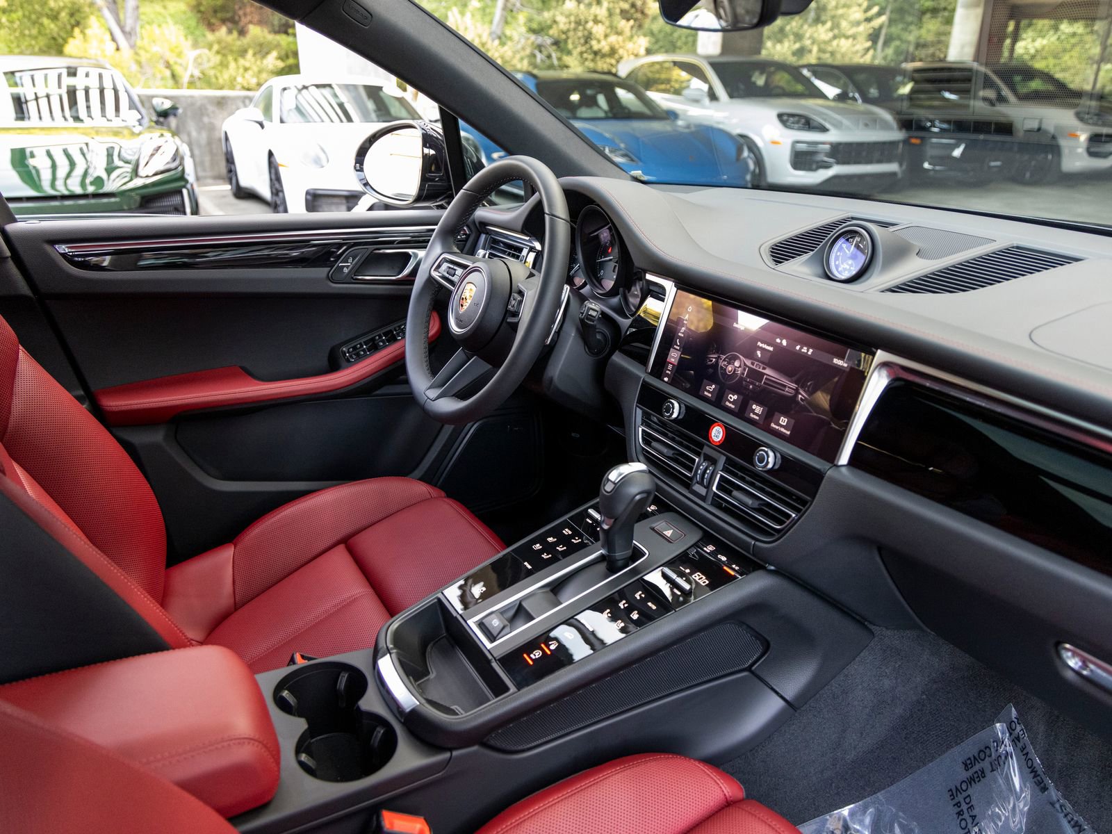 New 2025 Porsche Macan image 52