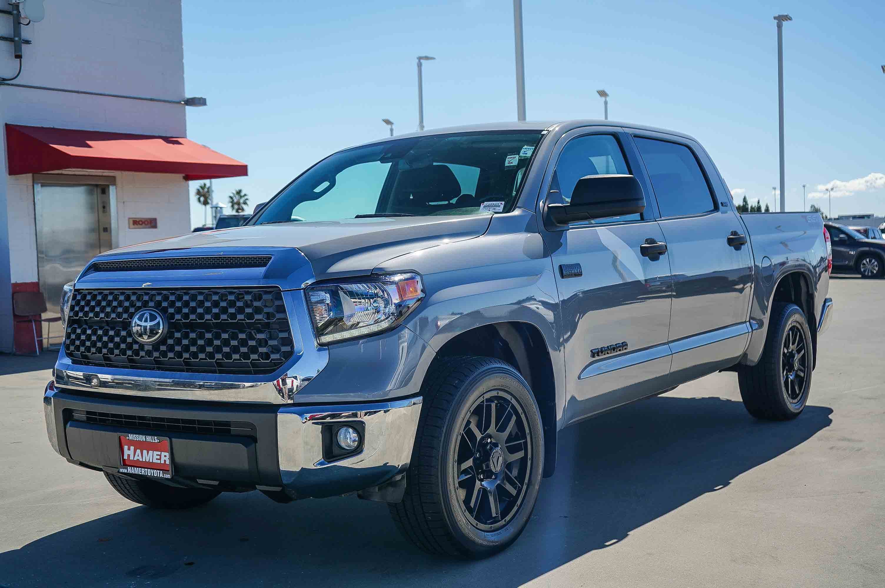 Used 2021 Toyota Tundra SR5 w/ SR5 Upgrade Package image 3