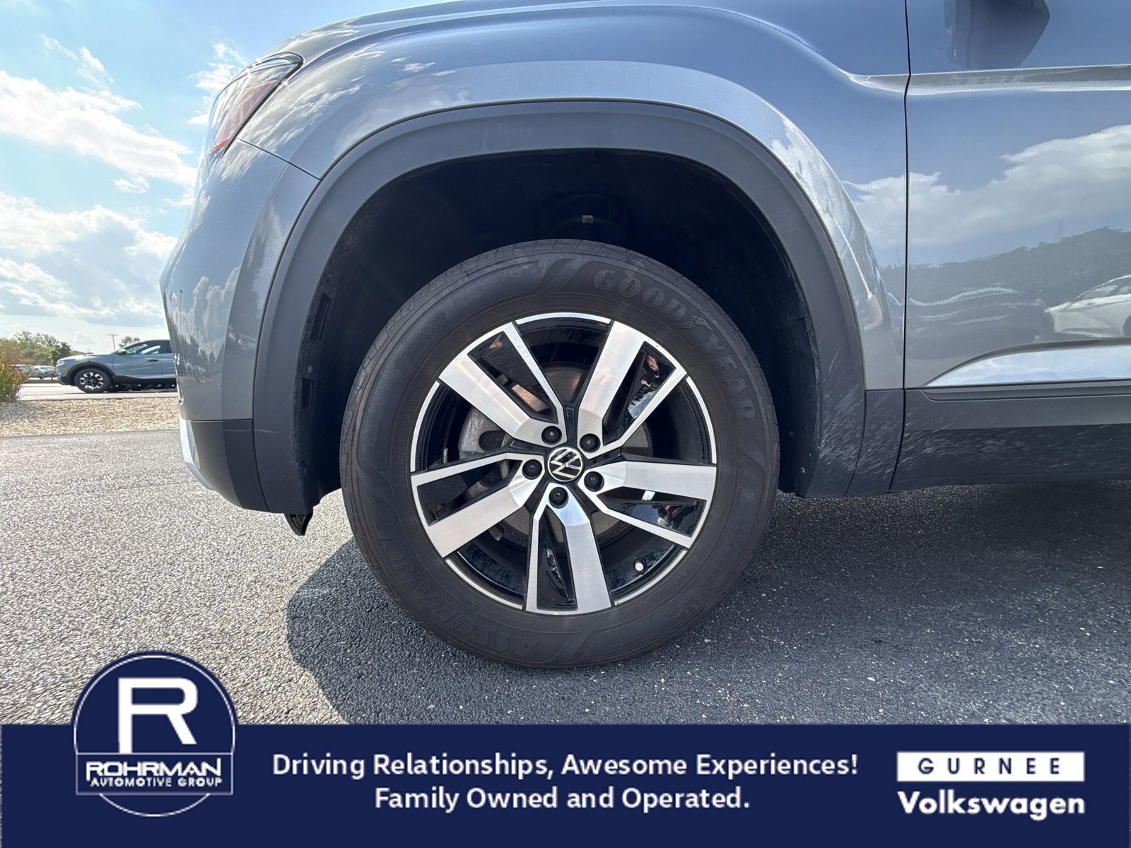 Used 2023 Volkswagen Atlas SE AWD/4WD image 13