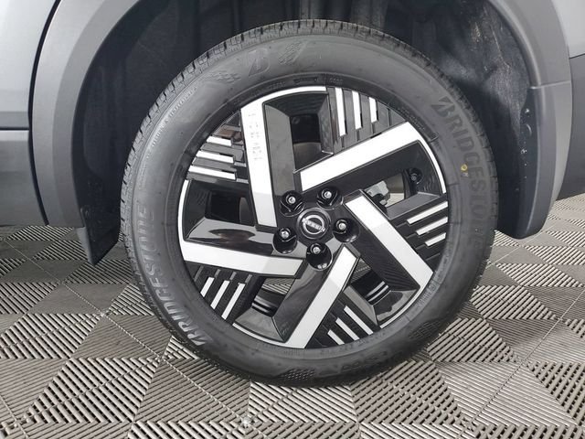 New 2026 Nissan Kicks SV w/ Cold Weather Package FWD image 12