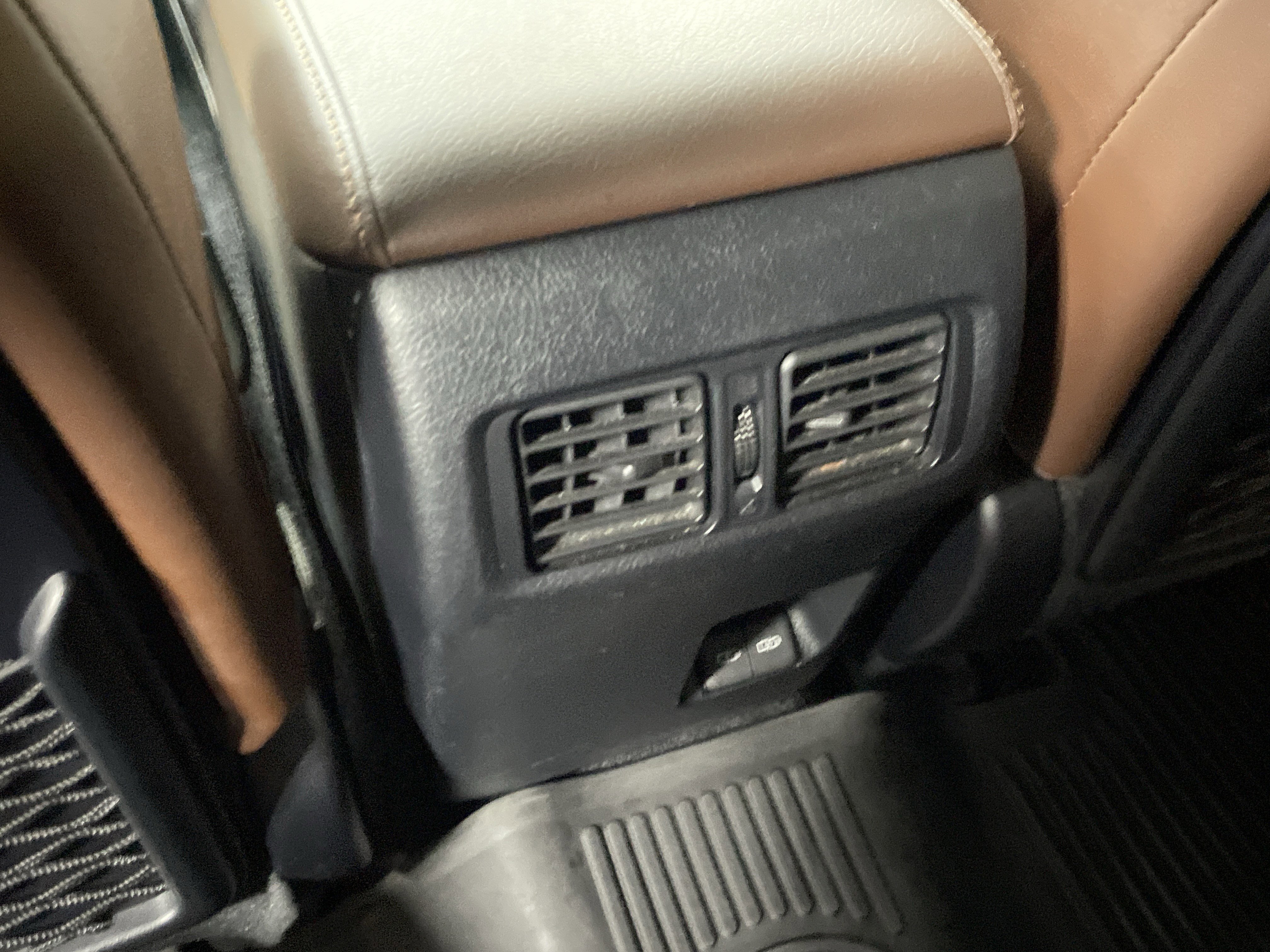 Used 2024 Toyota 4Runner Limited image 29