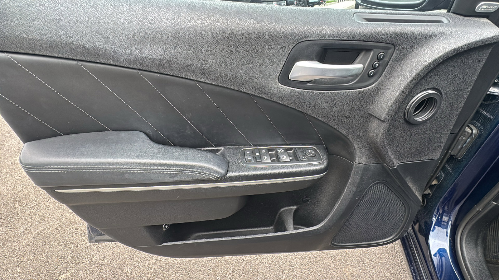 Used 2015 Dodge Charger R/T w/ Plus Group RWD image 11