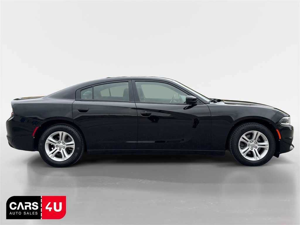 Used 2018 Dodge Charger SXT image 8