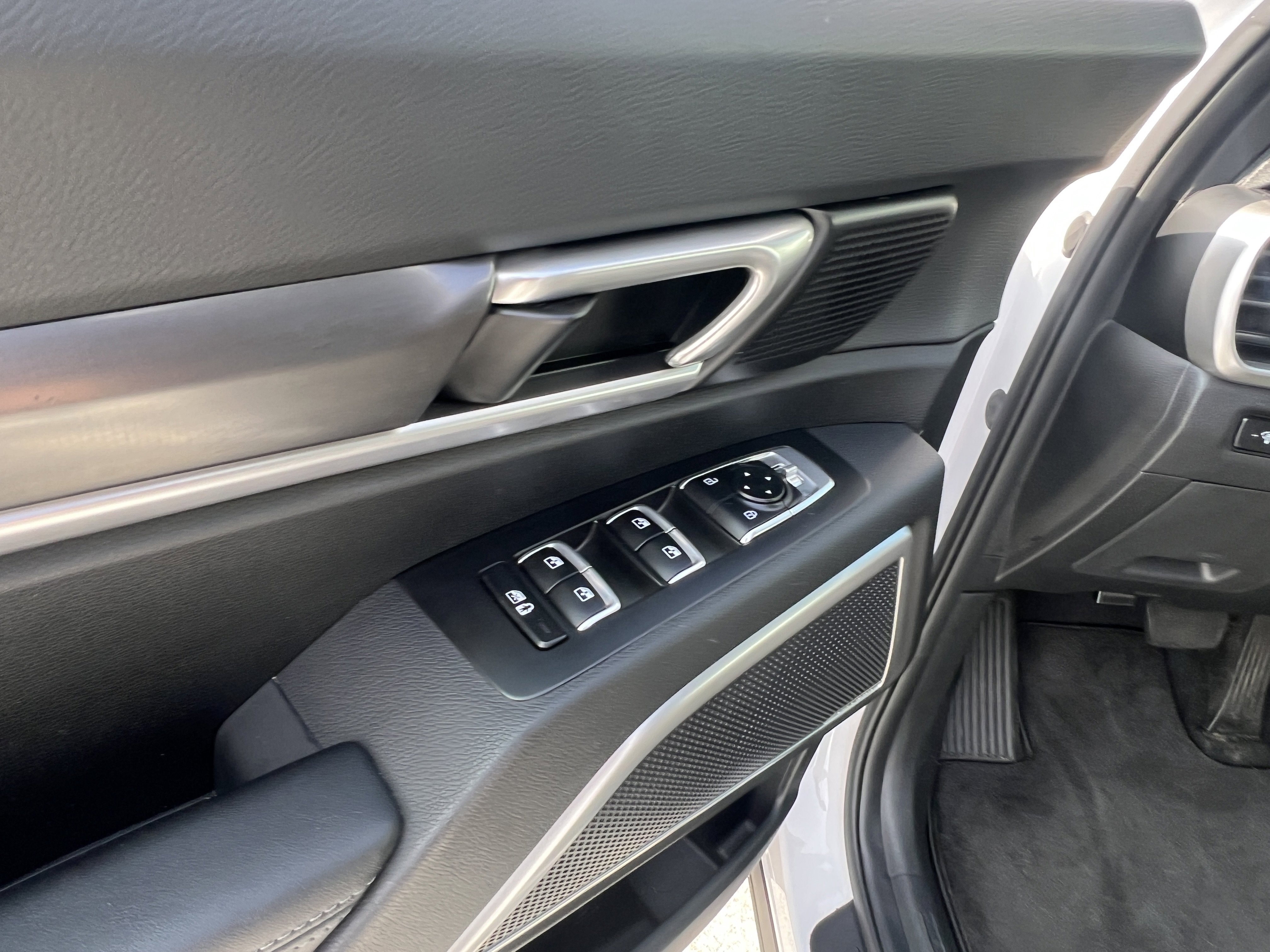 Certified 2023 Kia Telluride S w/ S Sunroof Package image 25