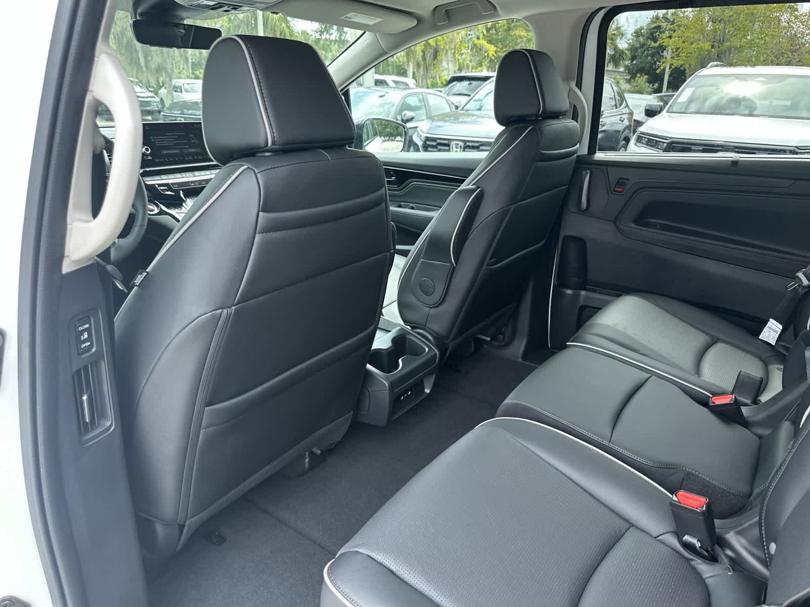 New 2027 Honda Odyssey Elite image 14