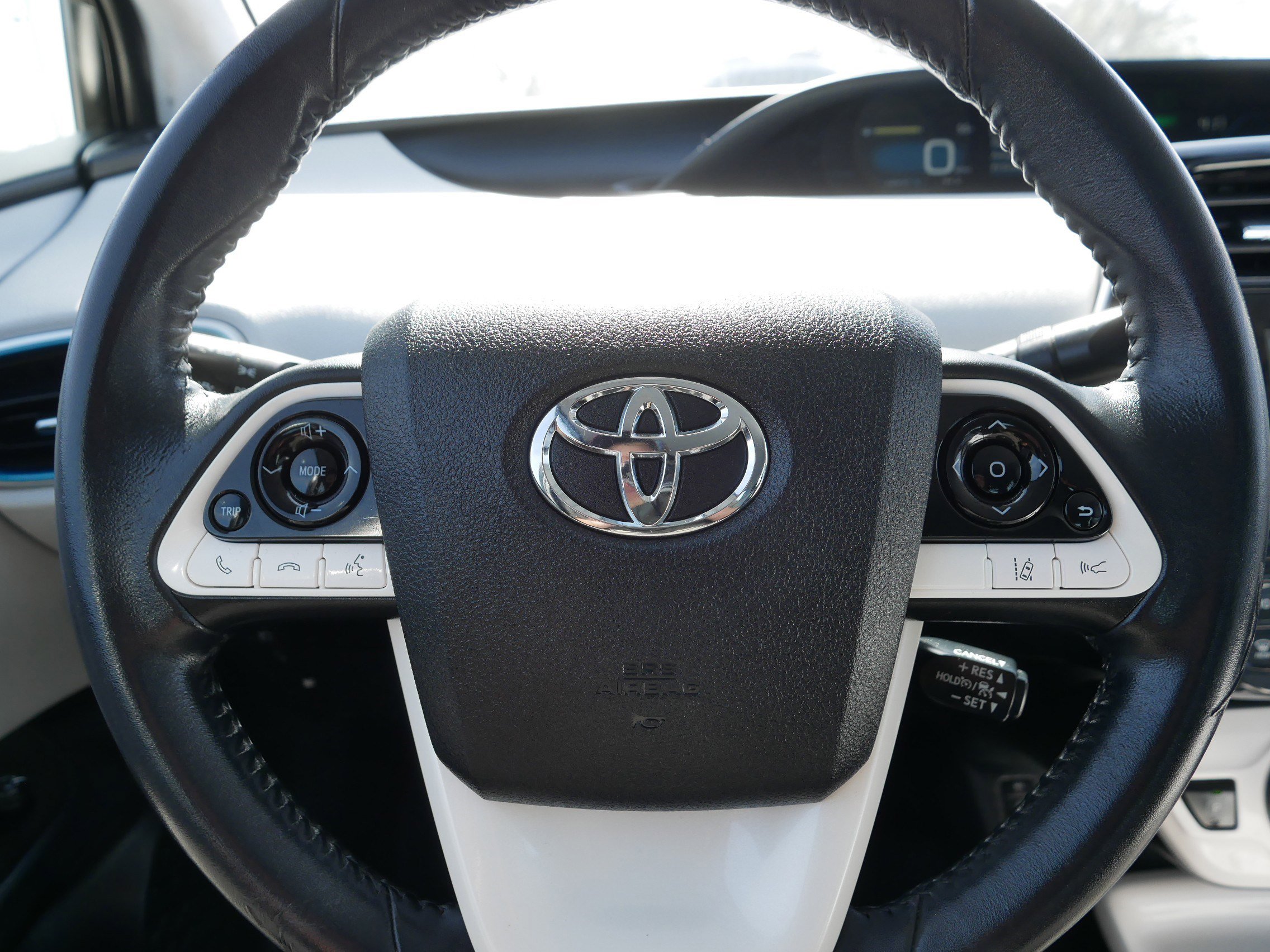 Used 2017 Toyota Prius Prime Plus w/ Carpet Mat Package FWD image 25