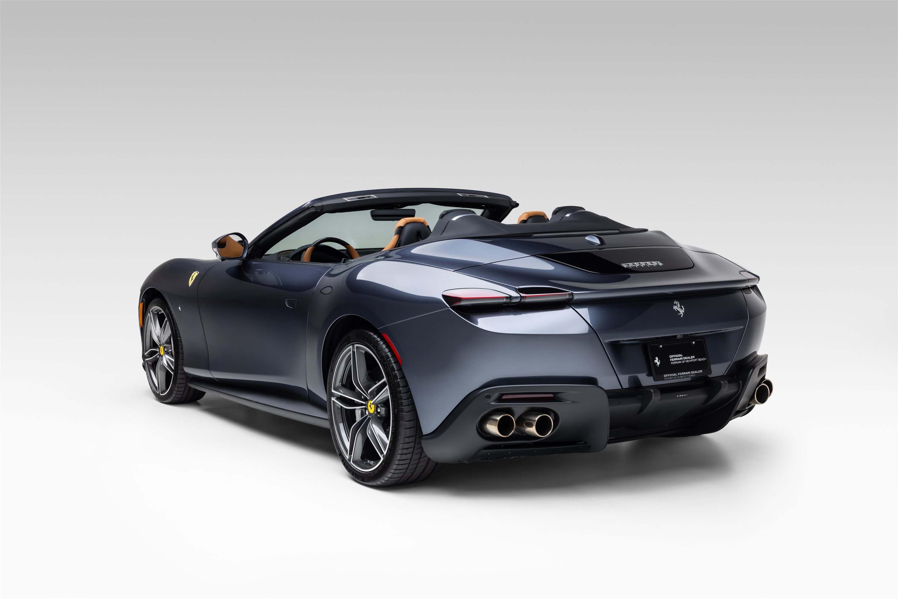 Used 2025 Ferrari Roma Spider RWD image 12