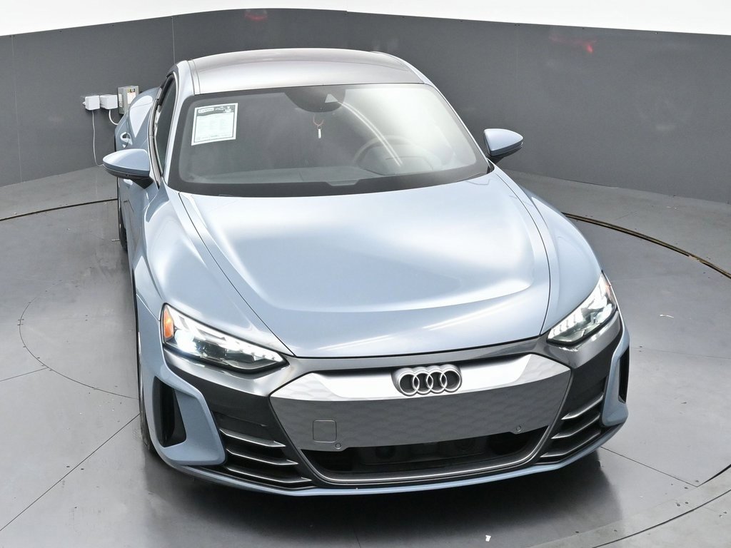 Used 2022 Audi e-tron GT Premium Plus image 46