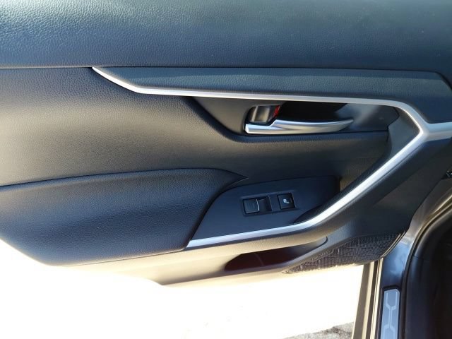 Used 2023 Toyota RAV4 SE w/ Weather & Moonroof Package AWD/4WD image 30