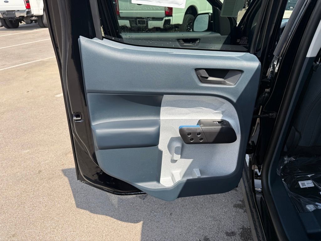 New 2025 Ford Maverick XLT w/ XLT Luxury Package image 9