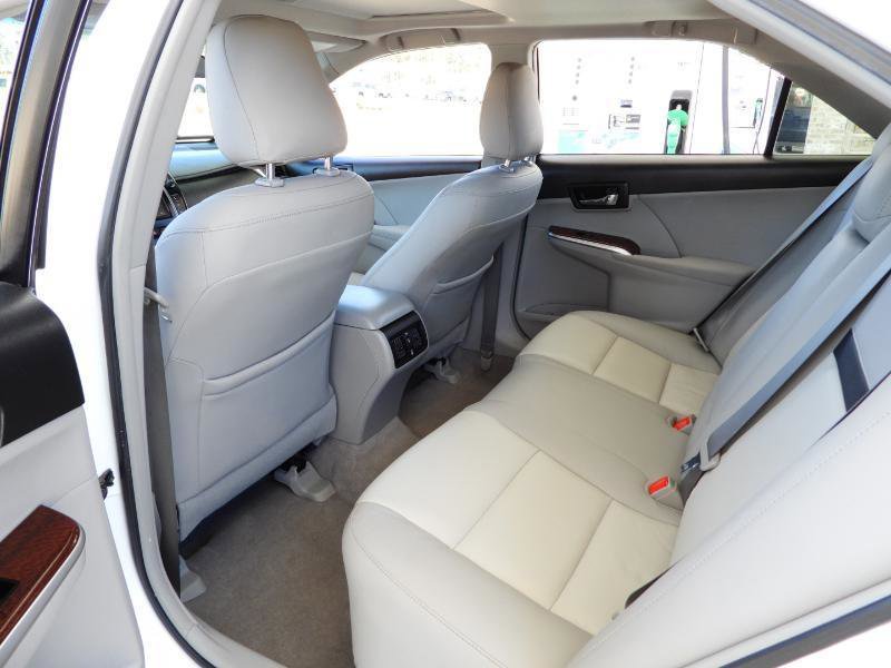 Used 2012 Toyota Camry XLE FWD image 37