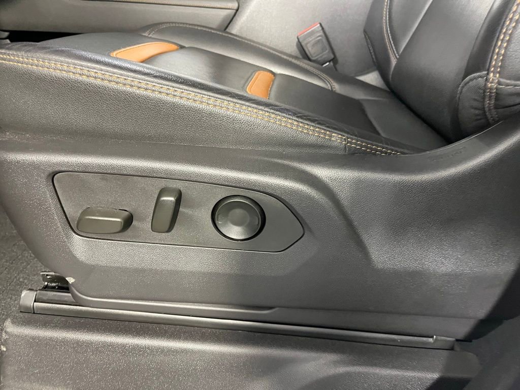 Used 2024 GMC Sierra 1500 AT4 w/ Technology Package image 24