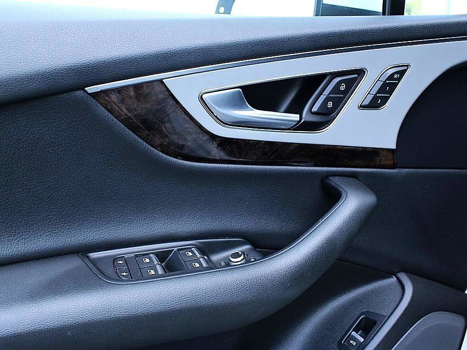 Used 2019 Audi Q7 2.0T Premium w/ Convenience Package image 12
