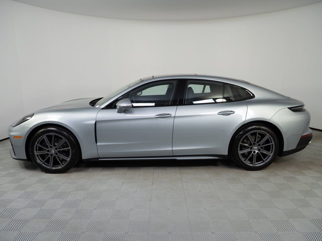 New 2026 Porsche Panamera image 2