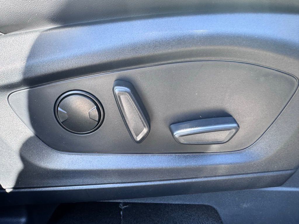 New 2026 Ford Explorer ST-Line w/ ST-Line Street Pack image 32