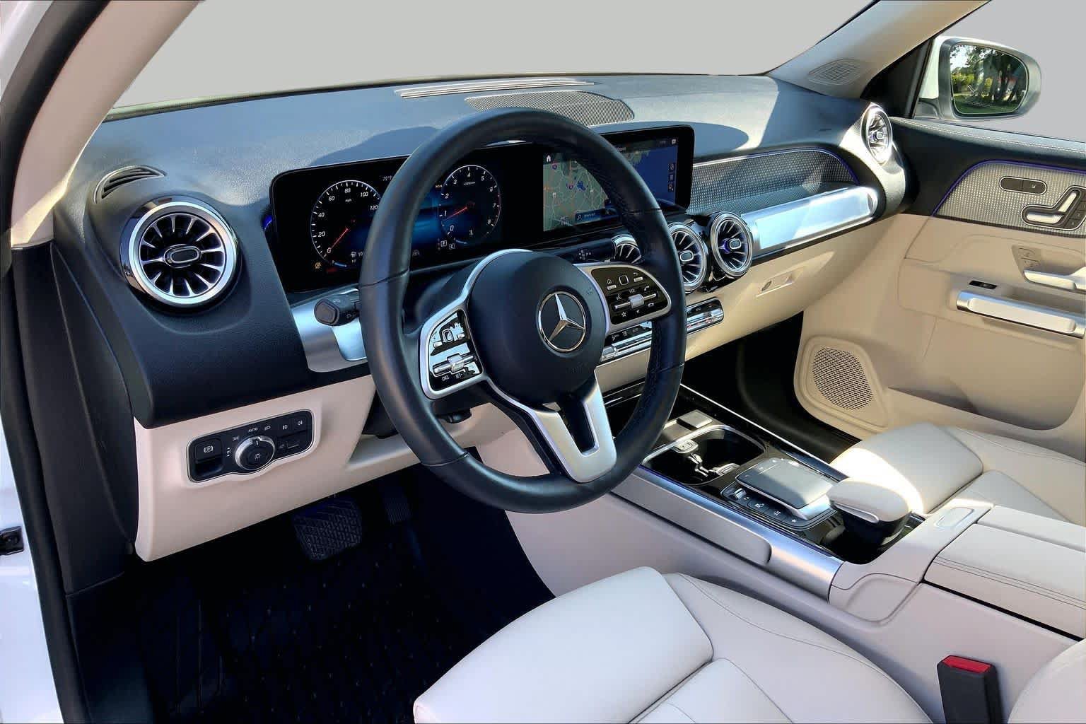 Certified 2022 Mercedes-Benz GLB 250 4MATIC image 18