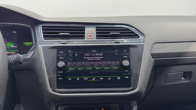 Used 2024 Volkswagen Tiguan SE R-Line image 30