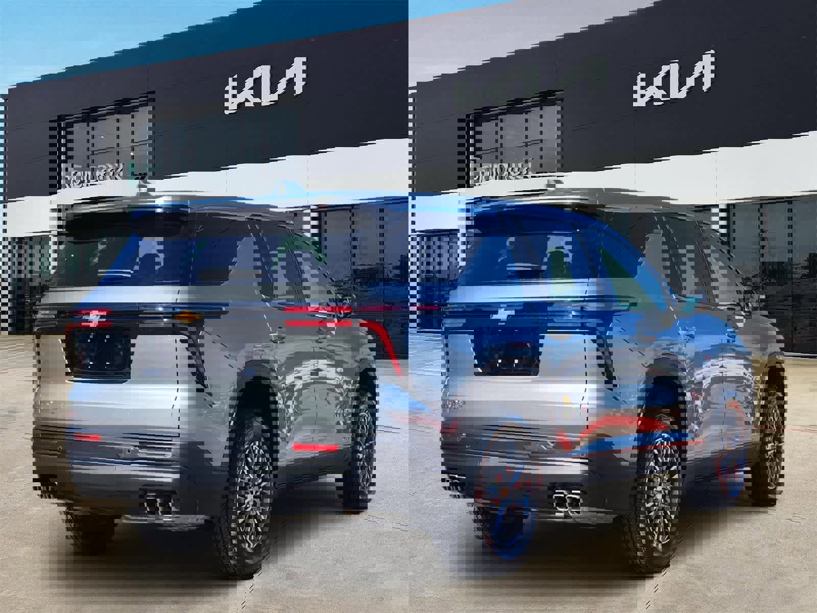 Used 2024 Chevrolet Traverse LS image 5