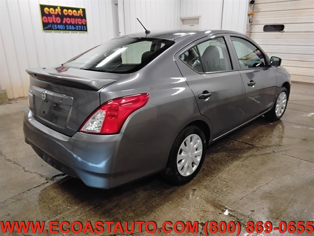 Used 2019 Nissan Versa S Plus FWD image 3