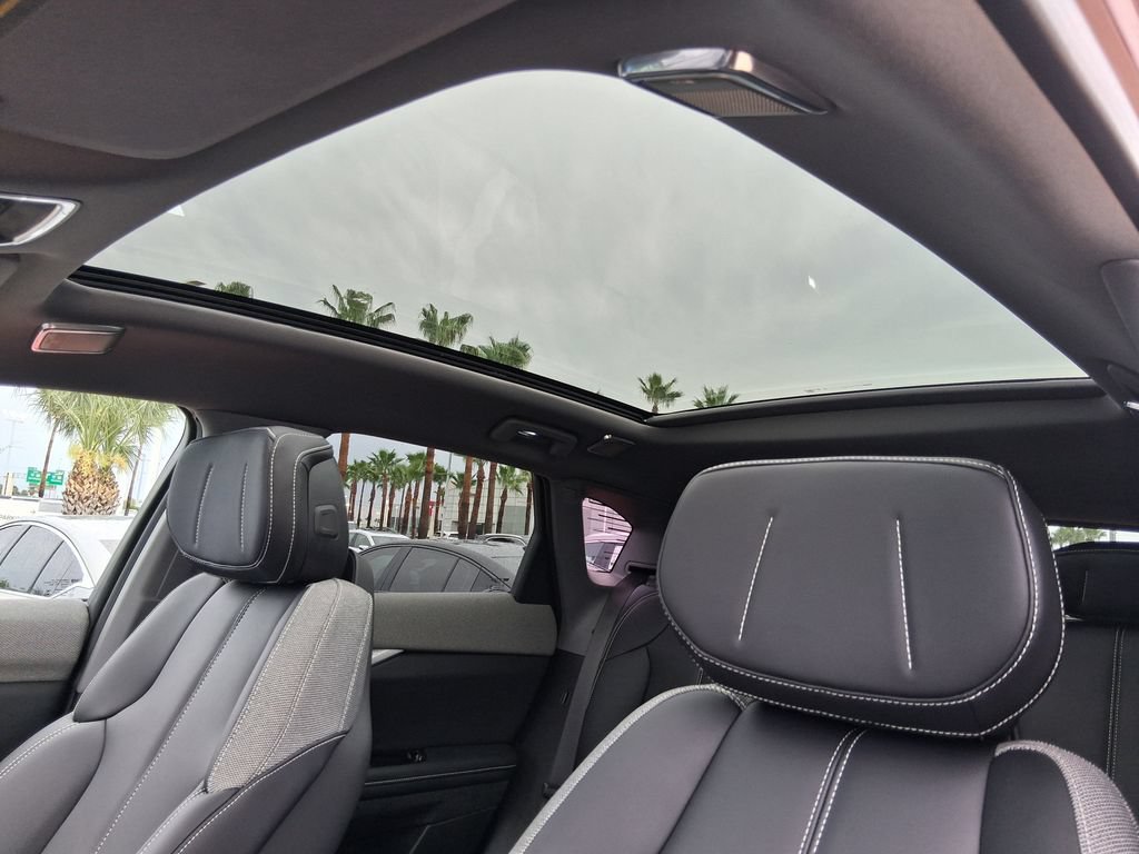 New 2026 Cadillac Optiq Luxury 1 RWD image 23