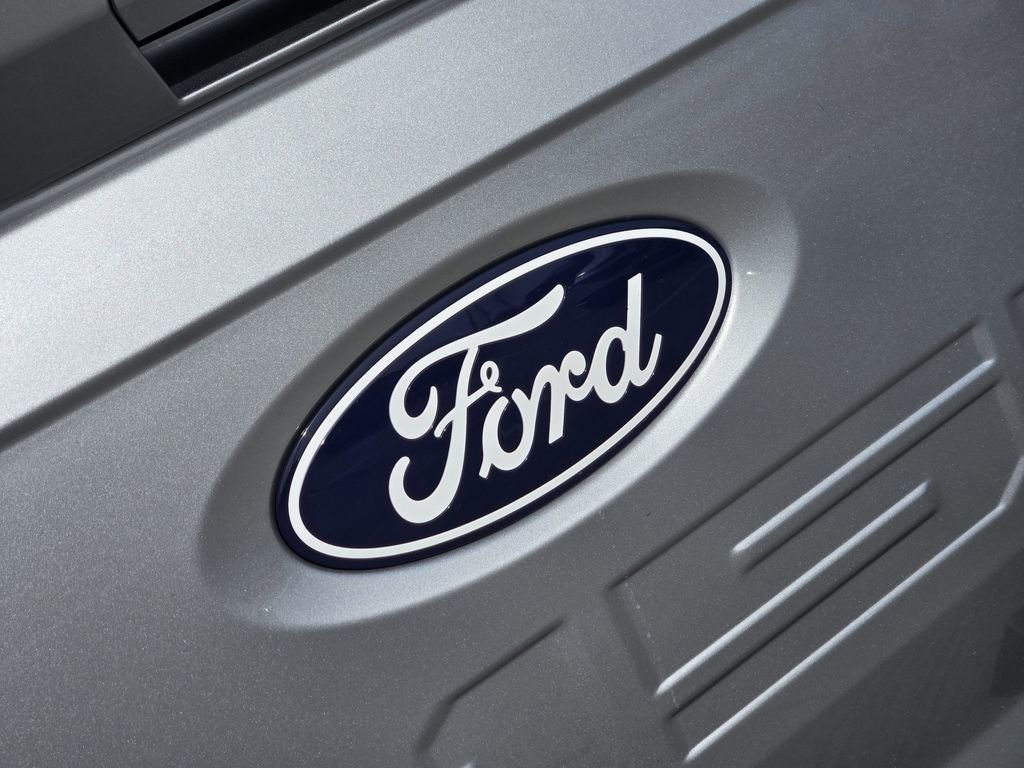 Used 2025 Ford F150 Lariat w/ Equipment Group 501A Mid image 8