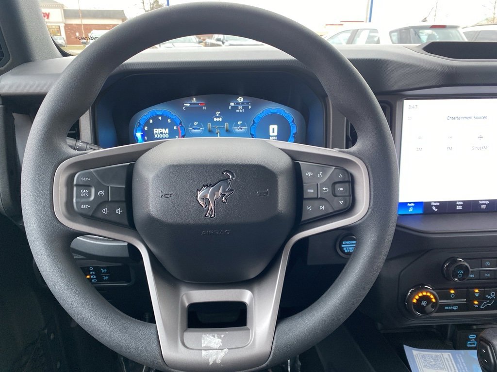 New 2025 Ford Bronco 4-Door image 8