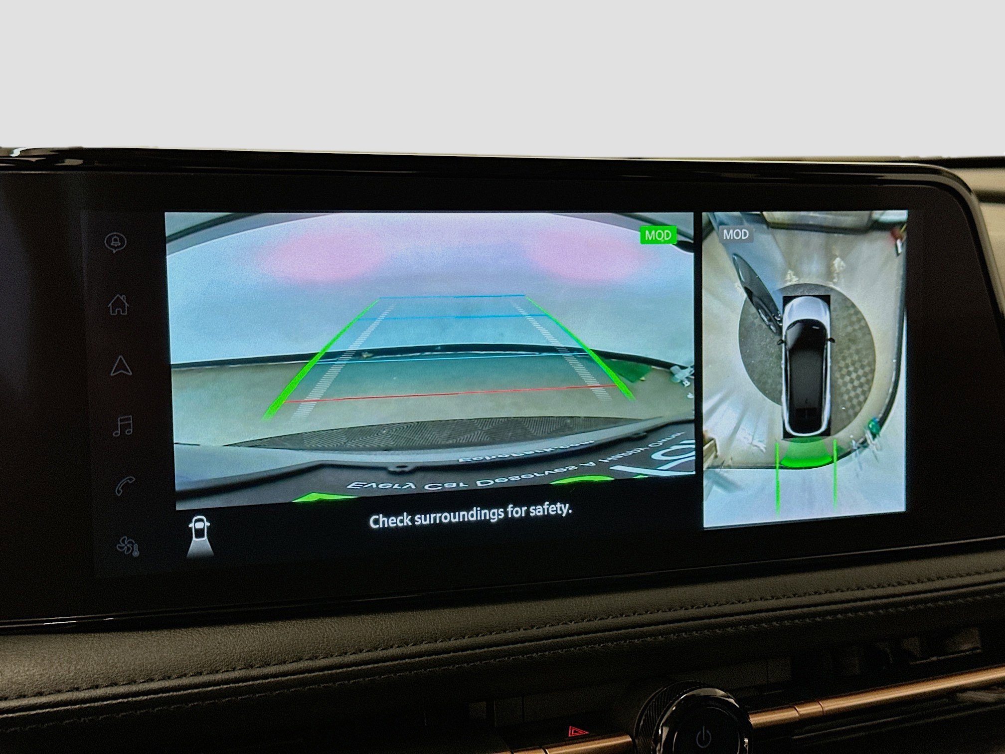 Used 2024 Nissan Ariya AWD image 23