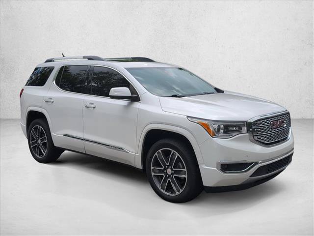 Used 2017 GMC Acadia Denali w/ Technology Package FWD image 3