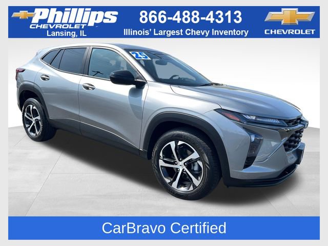 Used 2025 Chevrolet Trax RS w/ Sunroof Package FWD image 1