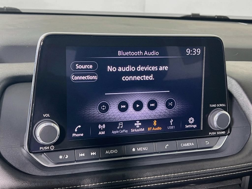 Used 2025 Nissan Rogue SV AWD/4WD image 13