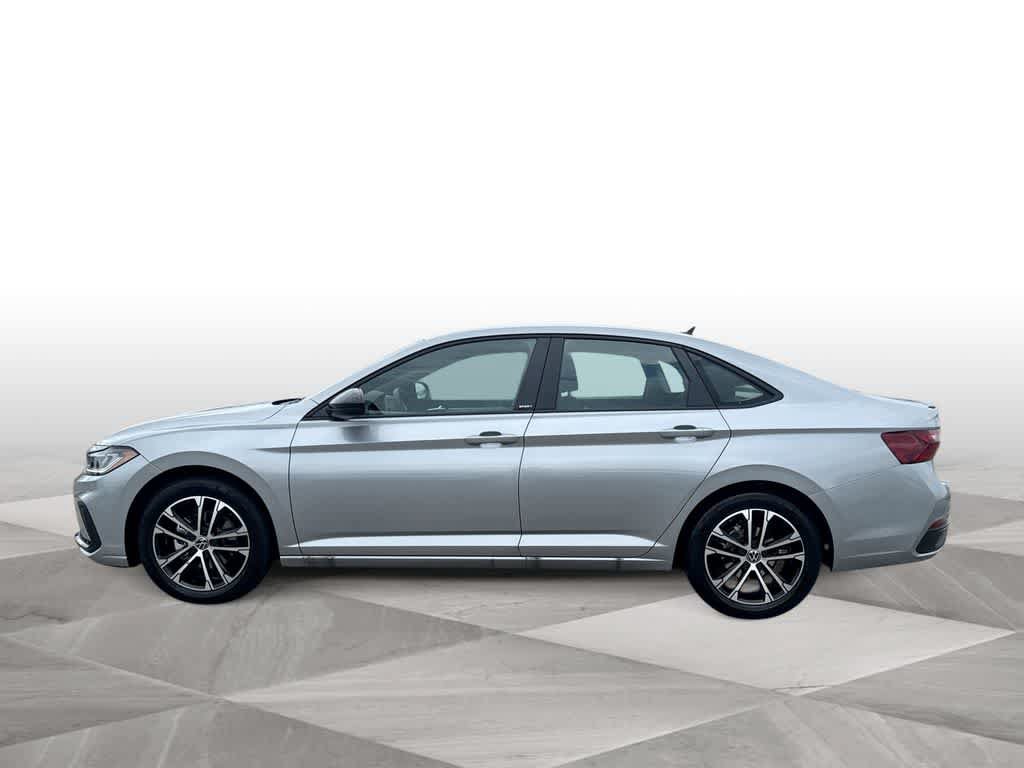 Used 2025 Volkswagen Jetta Sport FWD image 5