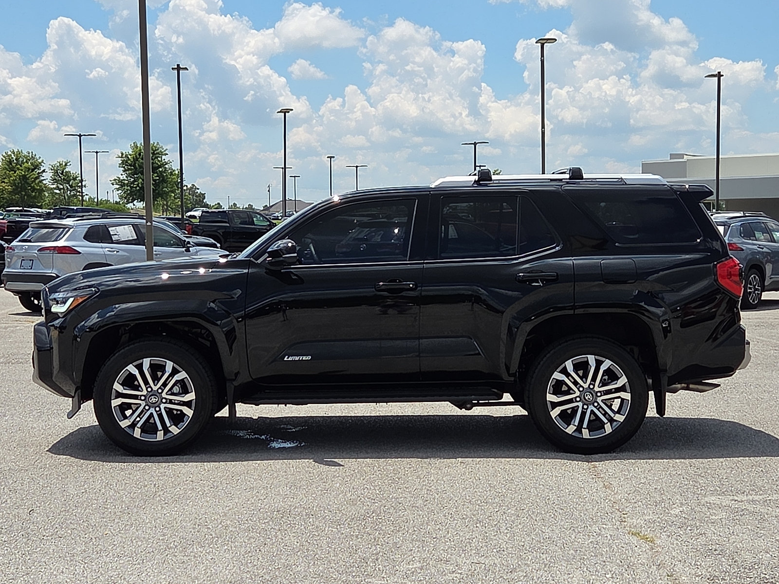 Used 2026 Toyota 4Runner Limited AWD/4WD image 3