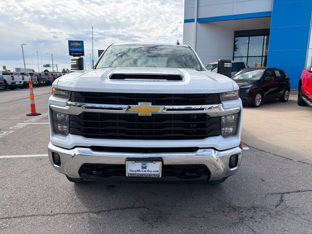 Used 2025 Chevrolet Silverado 2500 LT w/ Convenience Package AWD/4WD image 8
