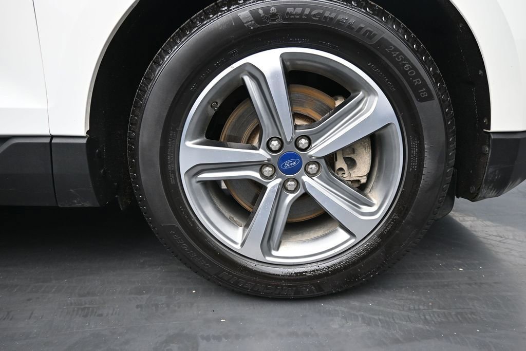 Used 2020 Ford Edge SEL w/ Convenience Package AWD/4WD image 10